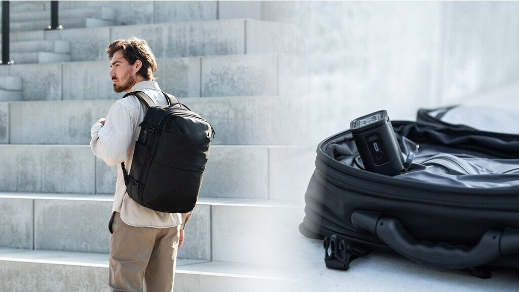 Airback | The backpack with Built-in Compression Tech
